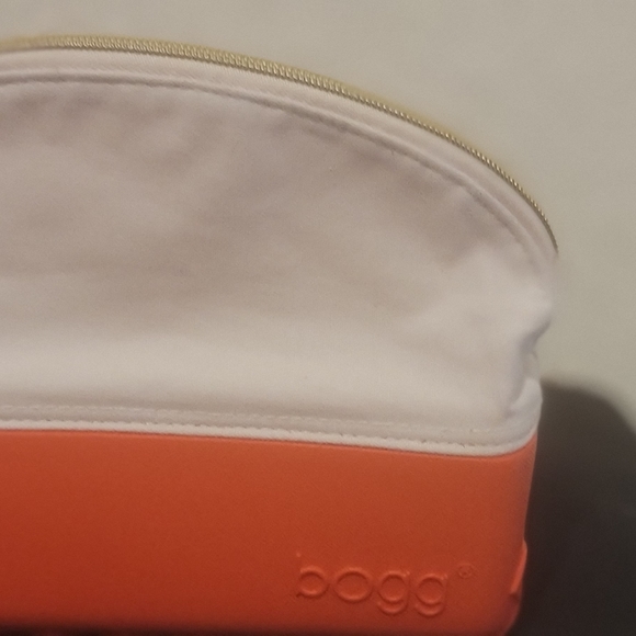BOGG Cosmetic Bag - Picture 3 of 5